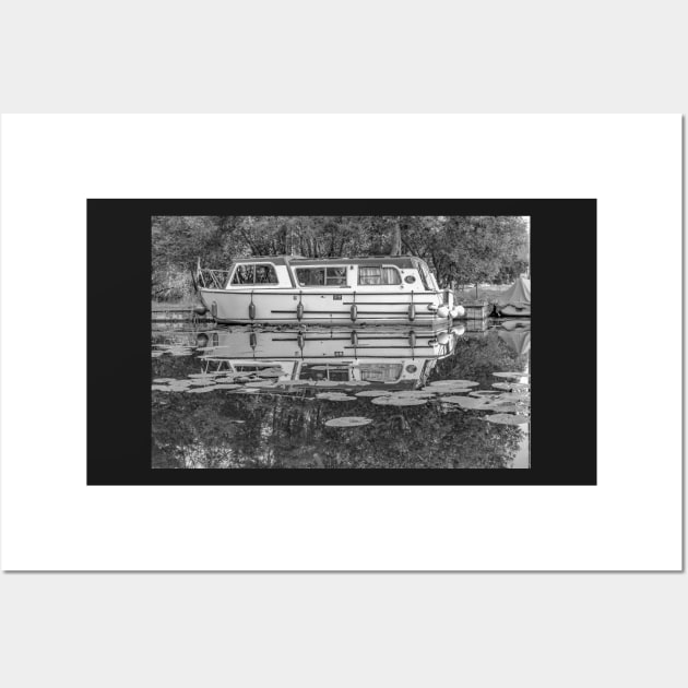 Pleasure boat on the Norfolk Broads Wall Art by yackers1